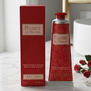 L'OCCITANE Roses et Reines Hand & Nail Cream, 1 oz - NIB